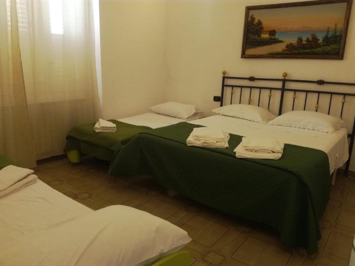 La Casa Di Mela Apartment Леверано Екстериор снимка